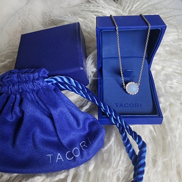 Tacori SN20403 Classic Rock Crescent Station Necklace featuring Chalcedony - Picture 2 of 8